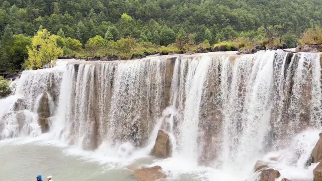Video in Yulong Snow Mountain