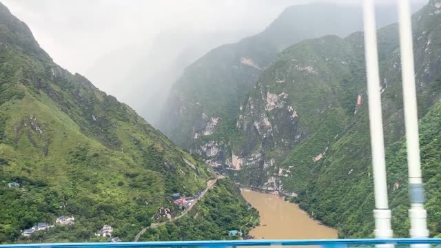 Video in Yulong Snow Mountain